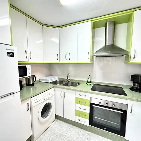 Beach Apartament * Торевьиа